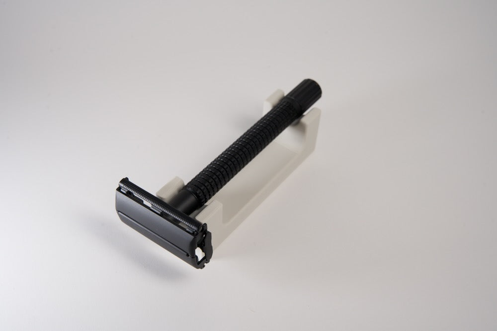 Razor Rest – Low Profile Safety Razor Stand