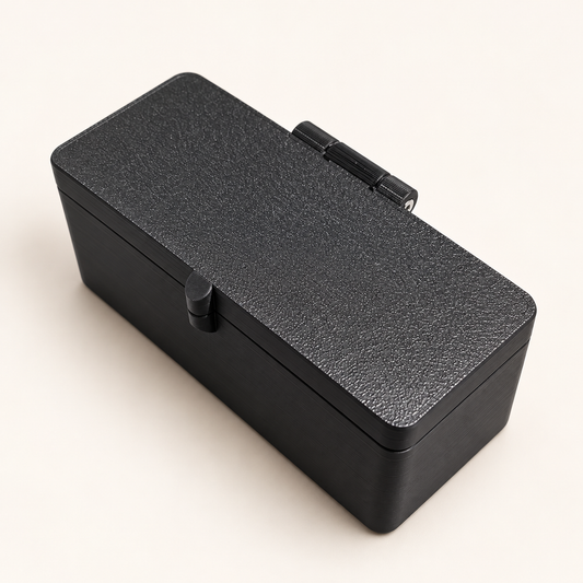 Stuga shaving brush travel case closed, matte black hard case with textured lid, magnetic closure and stainless steel hinge